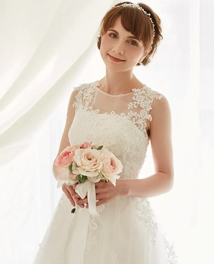 ---Abito da sposa particolare su misura online a poco prezzo confezionato in tulle, raso e pizzo lunghezza tè senza maniche--